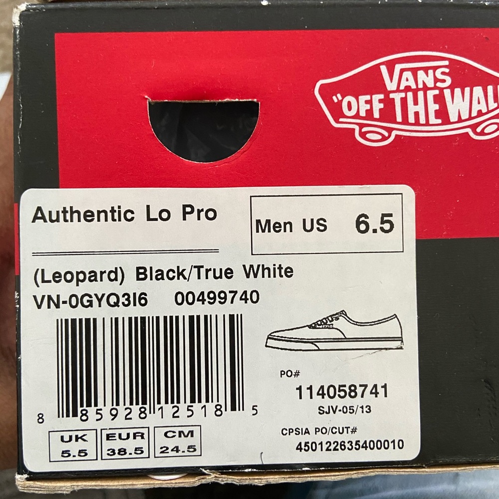 Leopard vans - Picture 7 of 7